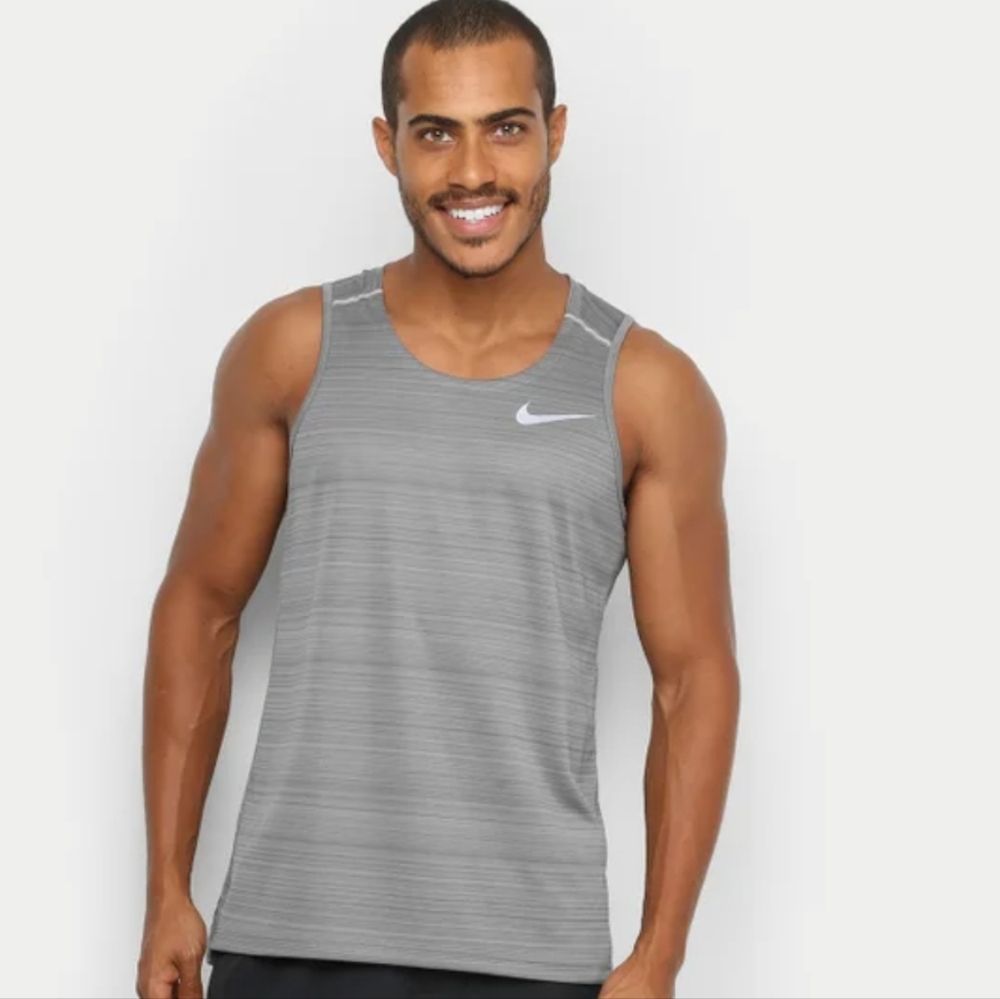 Nike Lightweight Gray Swosh Dri-FIT Tank Top Large